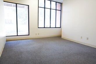 626 Minnesota Ave, Kansas City, KS à louer Photo intérieure– Image 1 sur 13