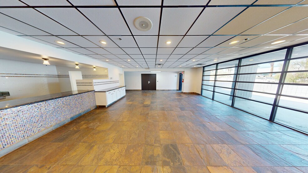 2400 N Tenaya Way, Las Vegas, NV à vendre - Photo de l’immeuble – Image 3 sur 115