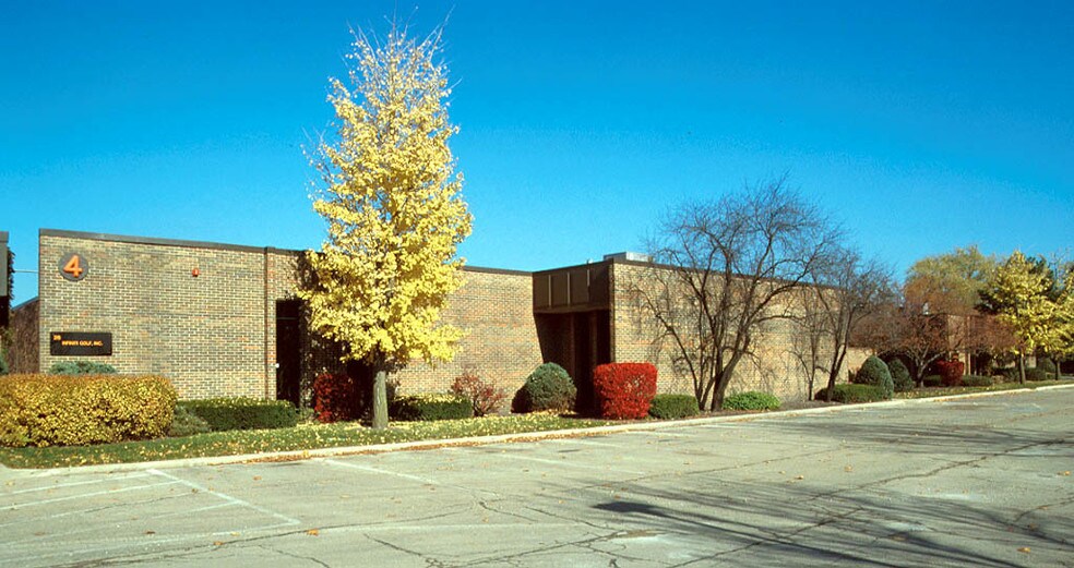 245 W Roosevelt Rd, West Chicago, IL à louer - Photo de l’immeuble – Image 2 sur 6