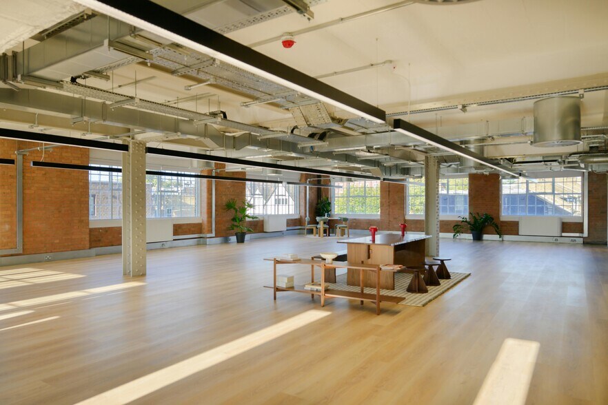 53-79 Highgate Rd, Londres à louer - Photo de l’immeuble – Image 2 sur 46