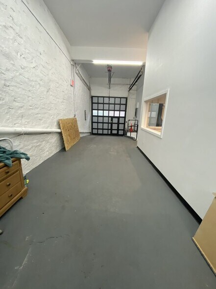 15 School St, Yonkers, NY à vendre - Photo intérieure – Image 2 sur 27