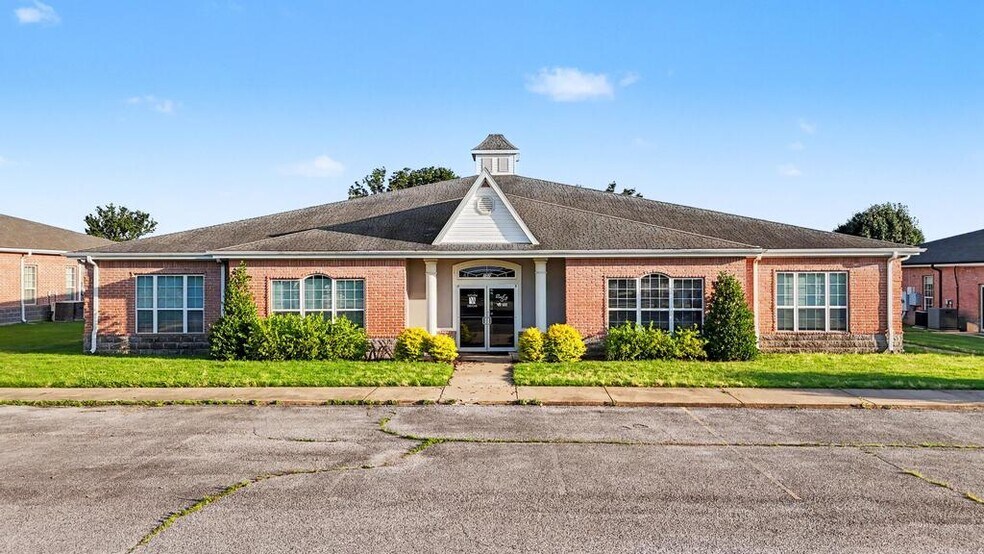 102 SE Executive Dr, Bentonville, AR à vendre - Photo de l’immeuble – Image 1 sur 25
