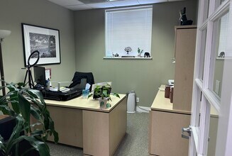 7599 Redwood Blvd, Novato, CA à louer Photo intérieure– Image 2 sur 4