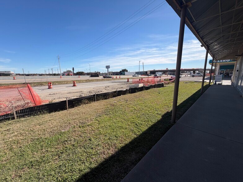 505 N Interstate 35 Service Rd, Red Oak, TX à louer - Photo de l’immeuble – Image 3 sur 25