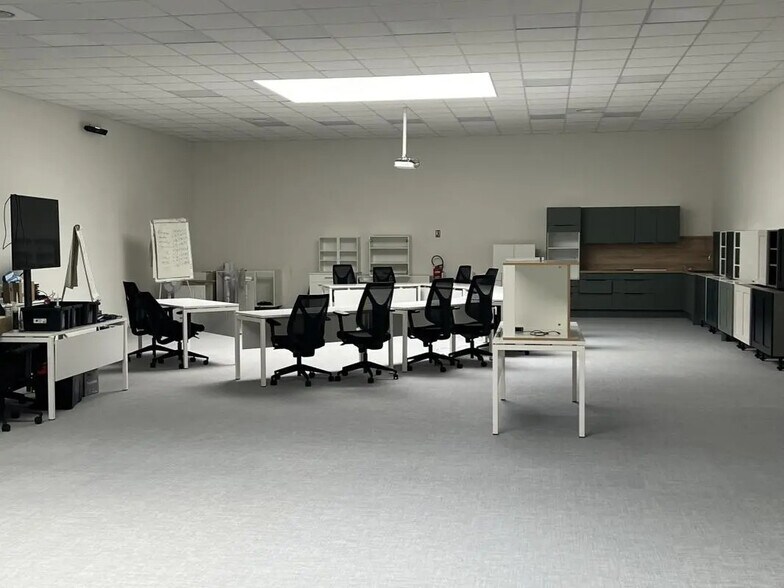 Industriel/Logistique dans Tremblay-en-France à louer - Photo intérieure – Image 2 sur 10