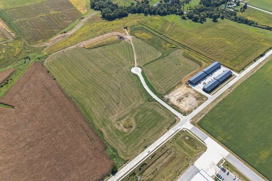 225-237 Ackerman Drive, Cedar Rapids, IA à vendre - Photo de l’immeuble – Image 3 sur 6