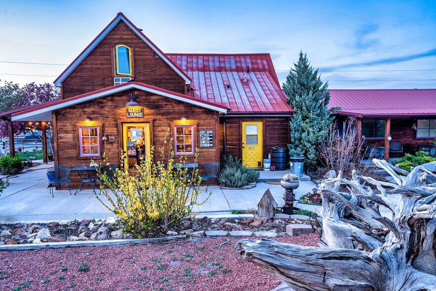 15 S 100 E, Escalante, UT à vendre - Photo de l’immeuble – Image 3 sur 15