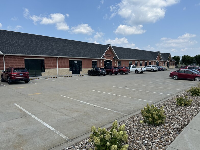 900 E Walnut St, Carbondale, IL à louer - Photo de l’immeuble – Image 2 sur 6