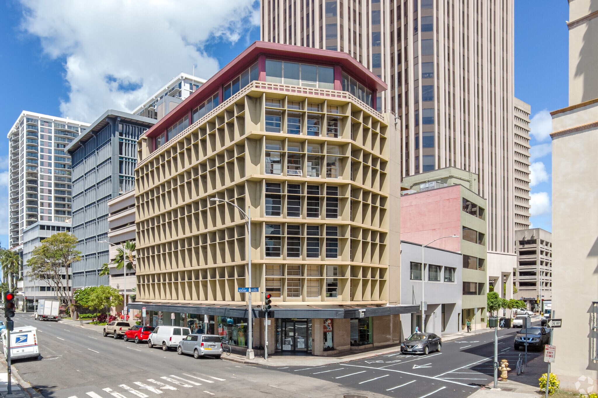 249 Merchant St, Honolulu, HI à vendre Photo de l’immeuble– Image 1 sur 8