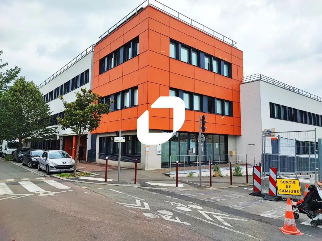 16-18 Rue De La Liberté, Bondy à louer Photo de l’immeuble– Image 1 sur 7