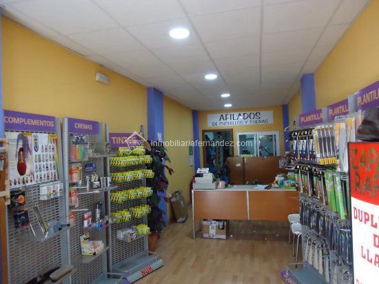 Local commercial dans Cáceres, Cáceres à vendre - Photo de l’immeuble – Image 2 sur 6