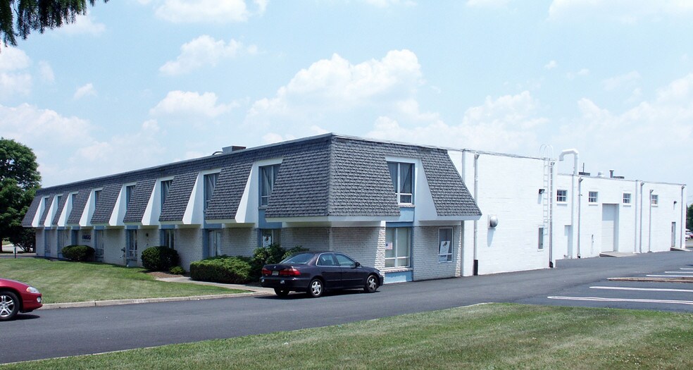 156 Algonquin Pky, Whippany, NJ à louer - Photo de l’immeuble – Image 2 sur 11