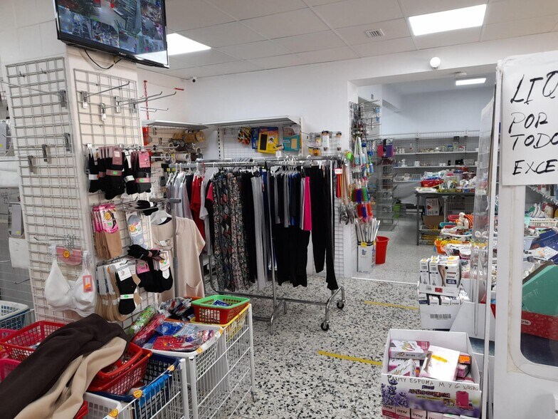 Local commercial dans Cáceres, Cáceres à vendre - Photo intérieure – Image 2 sur 18