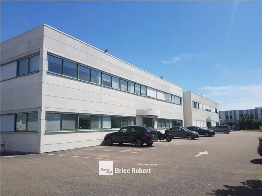 6 Rue Du Dauphiné, Vaulx-en-Velin à louer Photo de l’immeuble– Image 1 sur 7