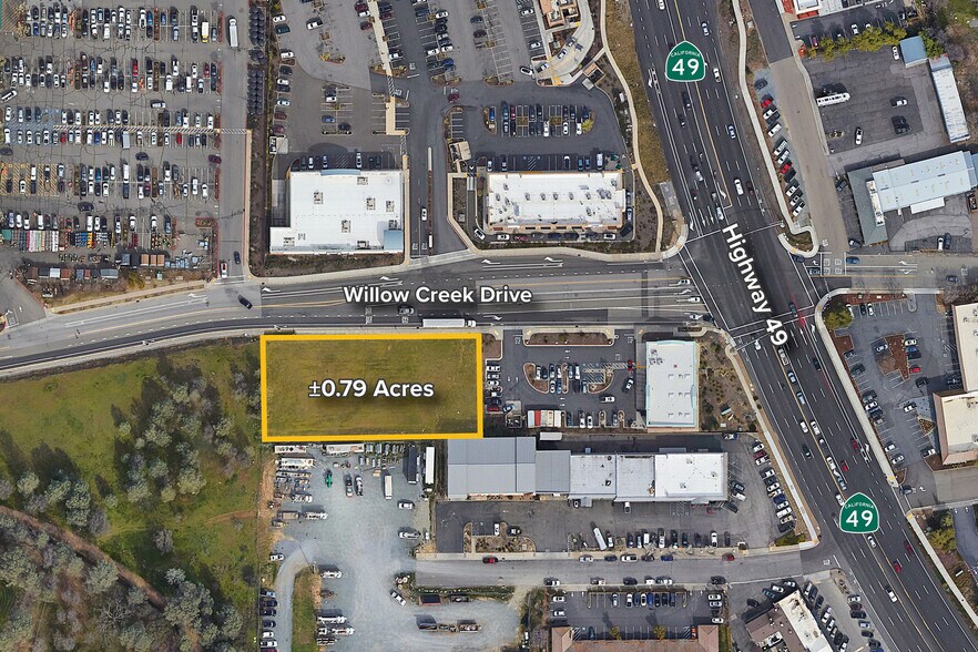 SWQ of Willow Creek Dr & Highway 49, Auburn, CA à louer - Photo principale – Image 1 sur 2