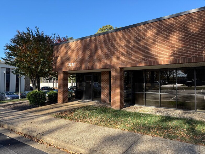 2706-2716 Enterprise Pky, Richmond, VA à louer - Photo de l’immeuble – Image 1 sur 4