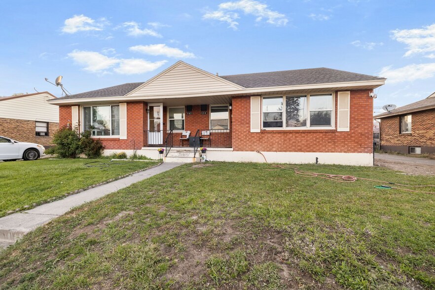 590-592 Holbrook Dr, Idaho Falls, ID à vendre - Photo principale – Image 1 sur 2