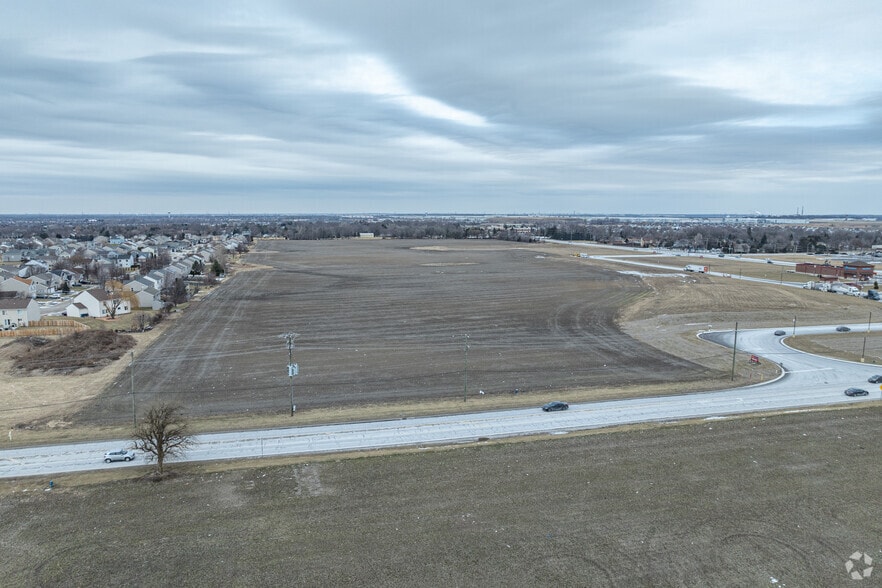 16664 Weber Rd, Crest Hill, IL à louer - Aérien – Image 2 sur 3