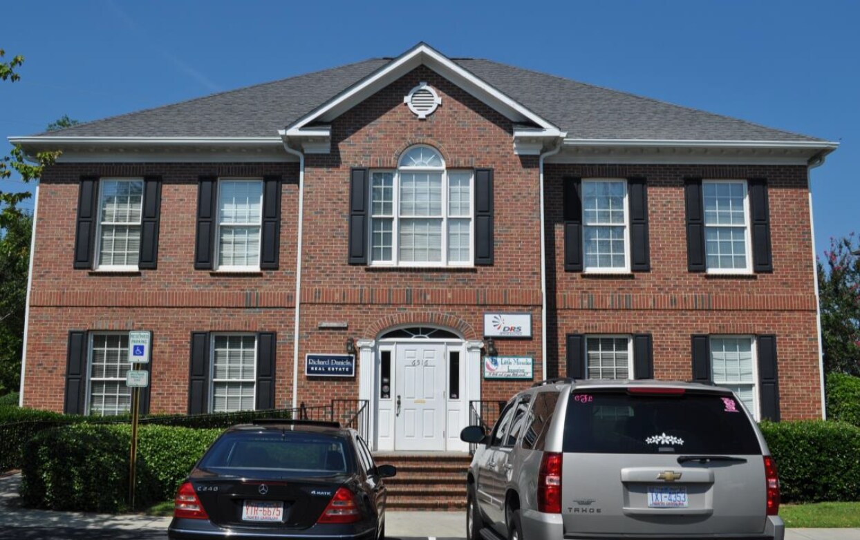 6516 Dental Ln, Fayetteville, NC à louer Photo principale– Image 1 sur 19