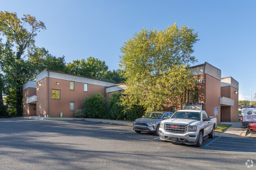 930 E Old Harmony Rd, Newark, DE à louer - Photo de l’immeuble – Image 2 sur 5