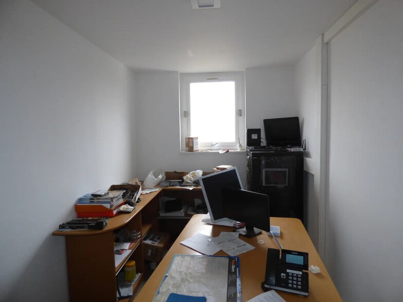 Bureau dans Évry-Courcouronnes à vendre - Photo intérieure – Image 2 sur 26