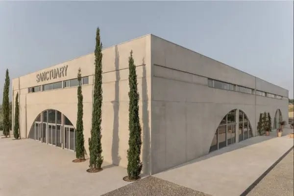 Plus de détails pour Local d’activités à vendre