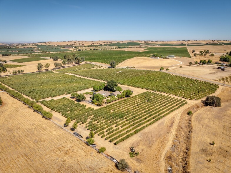 5055 Rancho La Loma Linda Dr, Paso Robles, CA à vendre - Photo principale – Image 2 sur 62