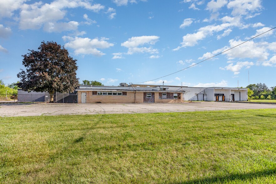 2700 Perkins St, Saginaw, MI à vendre - Photo de l’immeuble – Image 2 sur 10