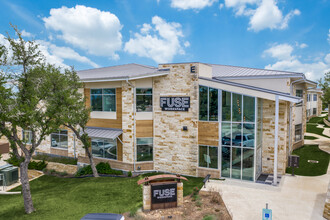 14425 Falcon Head Blvd, Austin, TX à louer Photo de l’immeuble– Image 1 sur 6