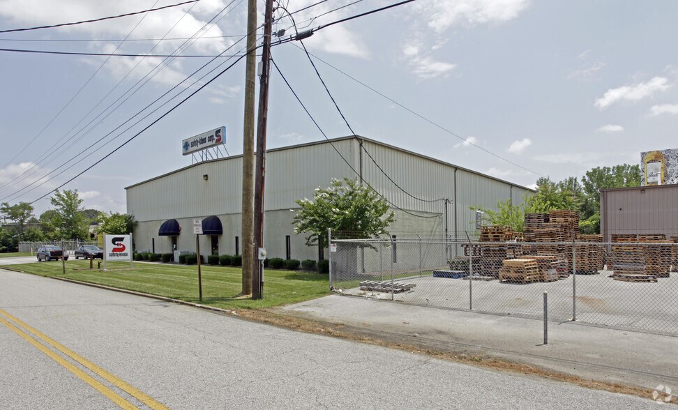 4130 S Creek Rd, Chattanooga, TN à louer - Photo de l’immeuble – Image 2 sur 4