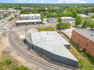 Plus de détails pour 806 Ramseur St, Durham, NC - Local d'activités à louer