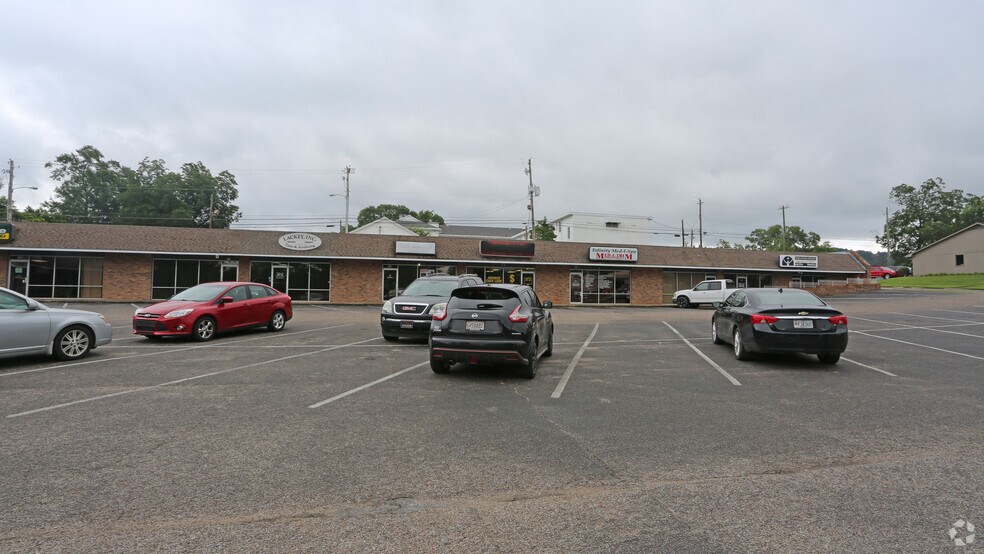 501 Quintard Ave, Anniston, AL à louer - Photo de l’immeuble – Image 3 sur 3