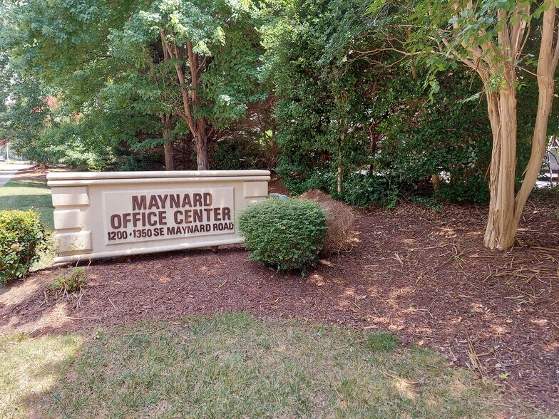 1310 SE Maynard Rd, Cary, NC à louer - Autre – Image 2 sur 20