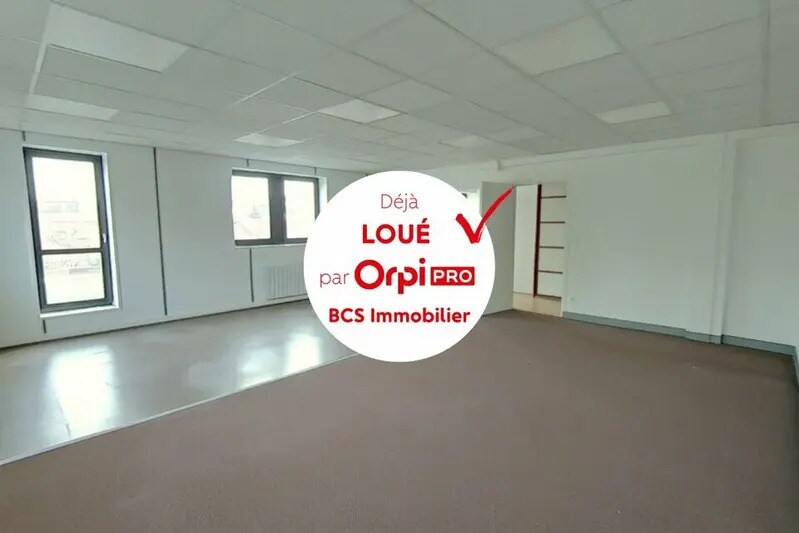 Bureau dans Marcq-en-Baroeul à louer - Photo de l’immeuble – Image 1 sur 2