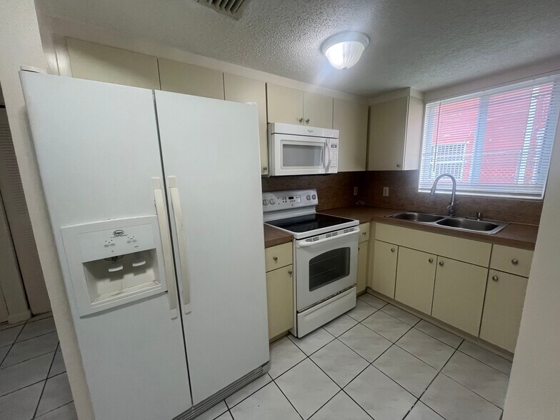 1419 SW 22nd Ave, Miami, FL à vendre - Photo de l’immeuble – Image 3 sur 14