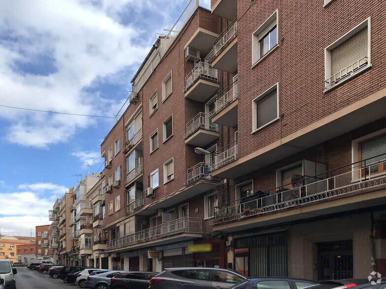 Calle de Enrique Fuentes, 23, Madrid, Madrid à louer - Photo principale – Image 1 sur 2