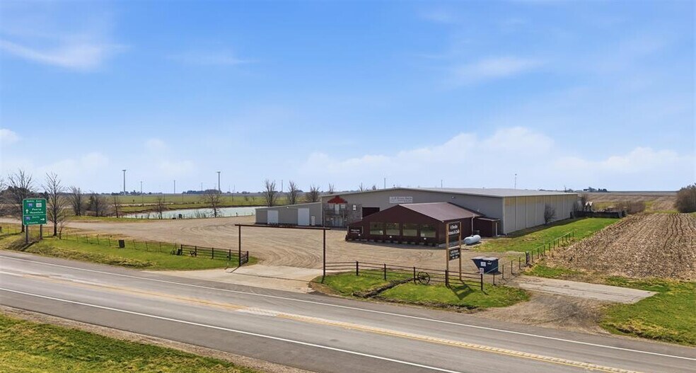 24855 IL Route 122, Delavan, IL à vendre - Photo de l’immeuble – Image 2 sur 27