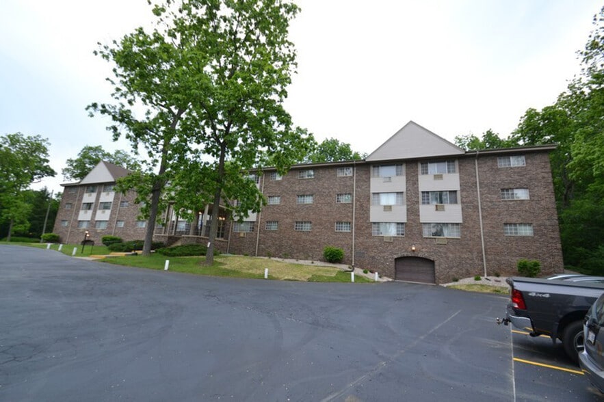 1422 E Racine Ave, Waukesha, WI à vendre - Photo de l’immeuble – Image 3 sur 17