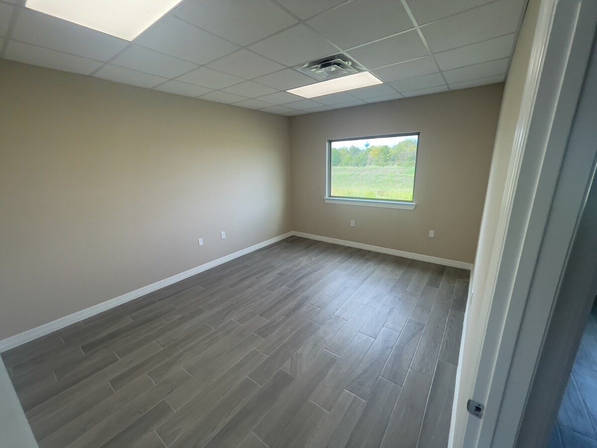 16310 State Highway 249, Houston, TX 77064 - Lot 1403 - - Photo intérieure - Image 2 of 9