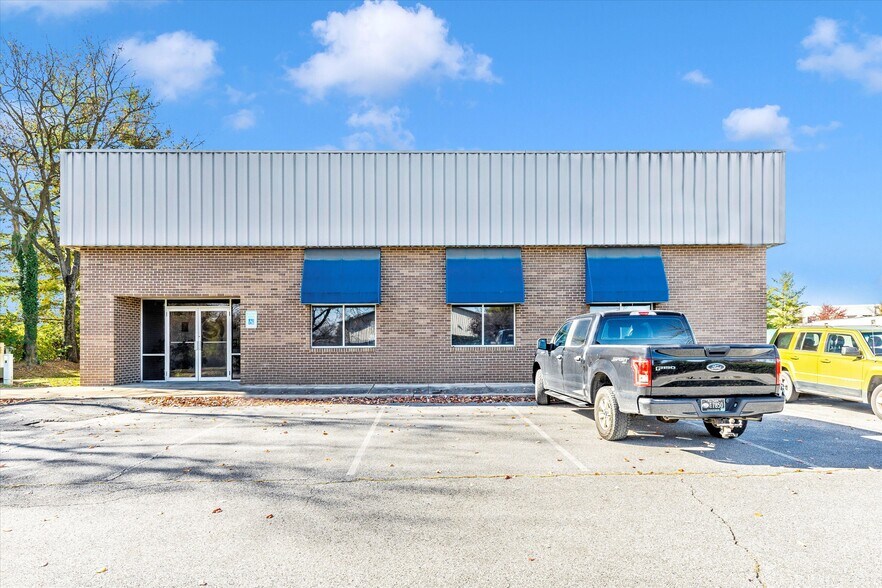 4603 Wedgewood Blvd, Frederick, MD à vendre - Photo de l’immeuble – Image 1 sur 24