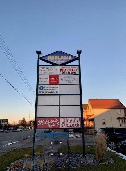 460 Christina St N, Sarnia, ON à louer - Photo de l’immeuble – Image 2 sur 2