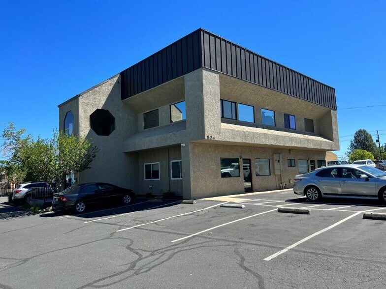 804 E Cypress Ave, Redding, CA à vendre - Photo de l’immeuble – Image 3 sur 15