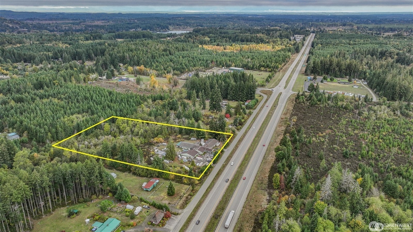 180 W Manor Rd, Shelton, WA à vendre Photo principale– Image 1 sur 3