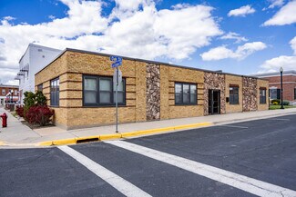 Plus de détails pour 115 Oak St, Mauston, WI - Local commercial à vendre