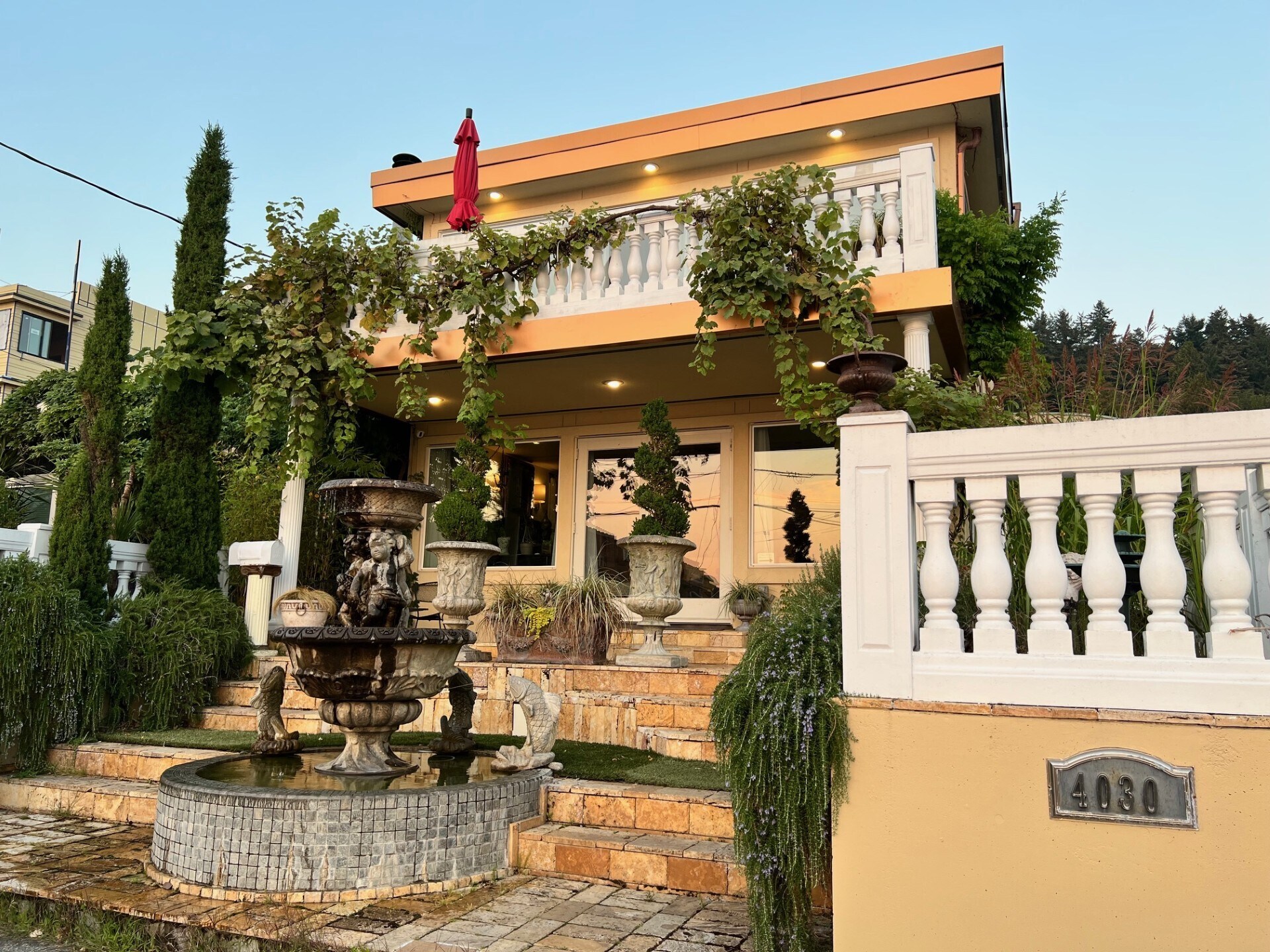 4030 Beach Dr SW, Seattle, WA à vendre Photo principale– Image 1 sur 26