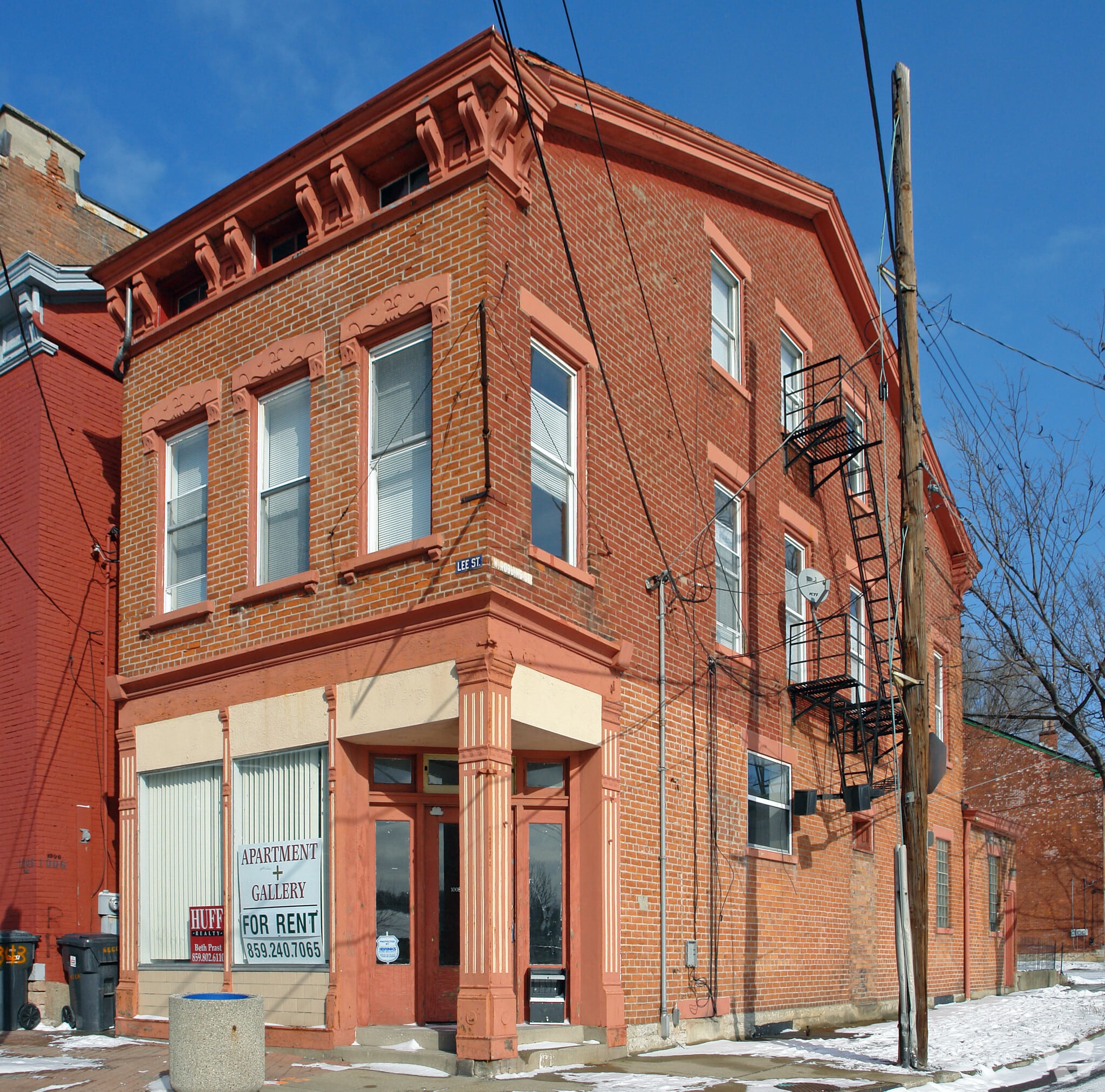 1008 Lee St, Covington, KY à louer Photo principale– Image 1 sur 18