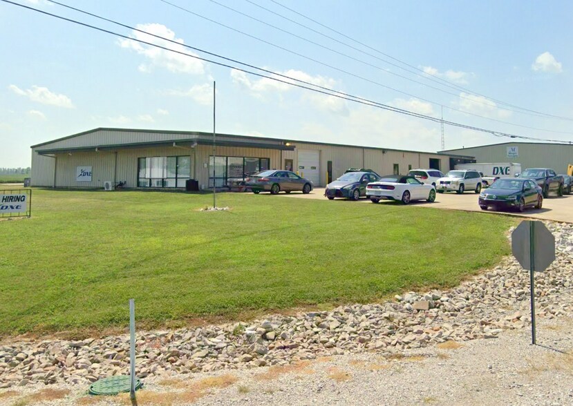 2412 S Crabtree Dr, Princeton, IN à louer - Photo de l’immeuble – Image 2 sur 5