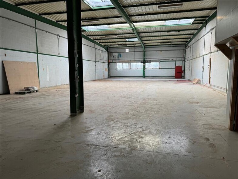 18 Rue Des Campanules, Lognes à louer - Photo de l’immeuble – Image 2 sur 3