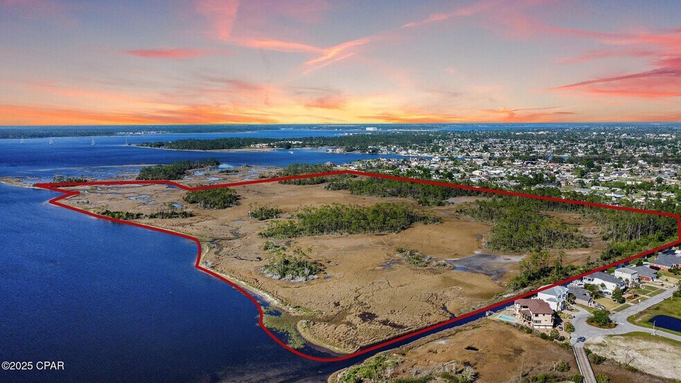 000 Bingoose Ln, Lynn Haven, FL à vendre - Photo de l’immeuble – Image 2 sur 21