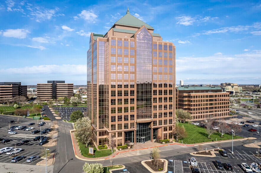 7500 College Blvd, Overland Park, KS à louer - Photo de l’immeuble – Image 1 sur 18